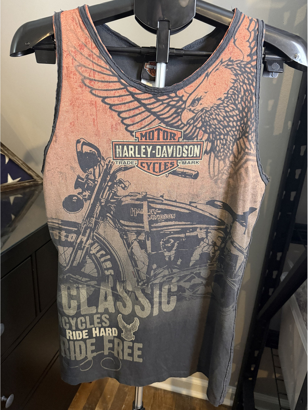 Harley Davidson USA Made Large White Mountain Eagle Motorcycle Graphic Tank
